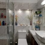 Μπάνιο με ντους στο Cozy γωνιά στο χωριό, Λειανοκλάδι