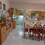 Τραπεζαρία και κουζίνα στο Cozy γωνιά στο χωριό, Λειανοκλάδι